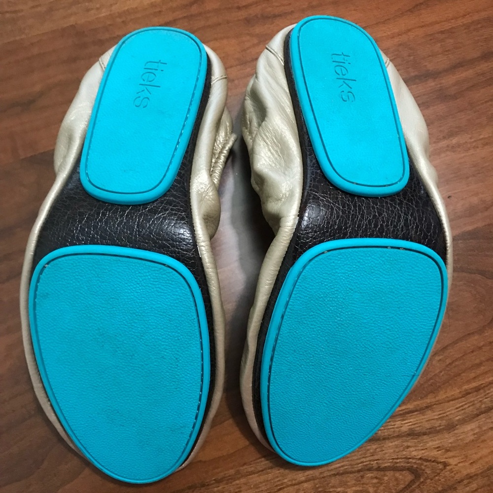 COPY - Tieks Metallic Champagne Ballet Flats. - Picture 4 of 9